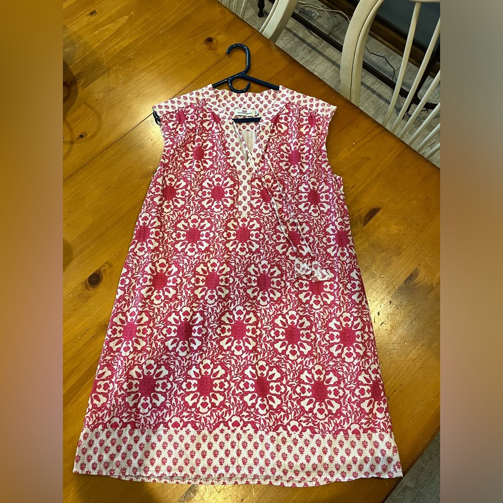 Vineyard Vines Dress / Cover Up